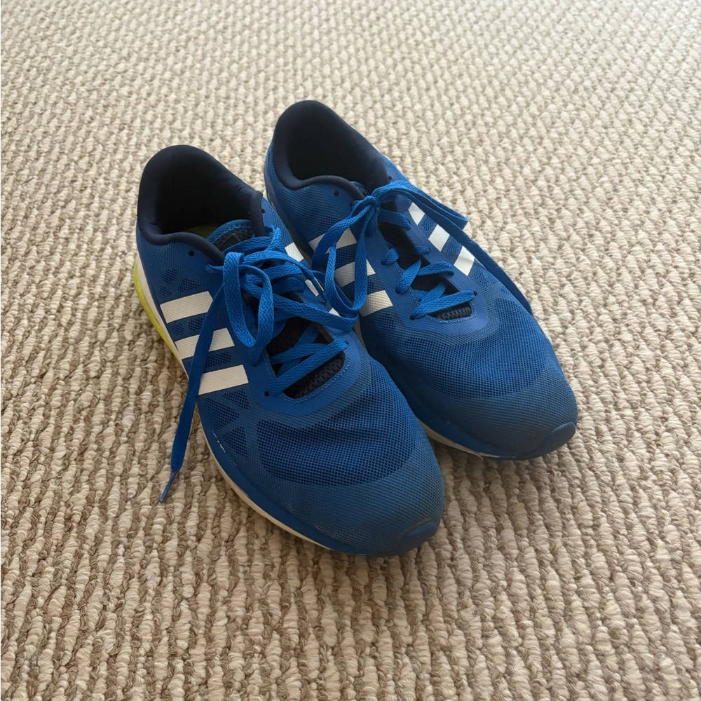 adidas Sneakers